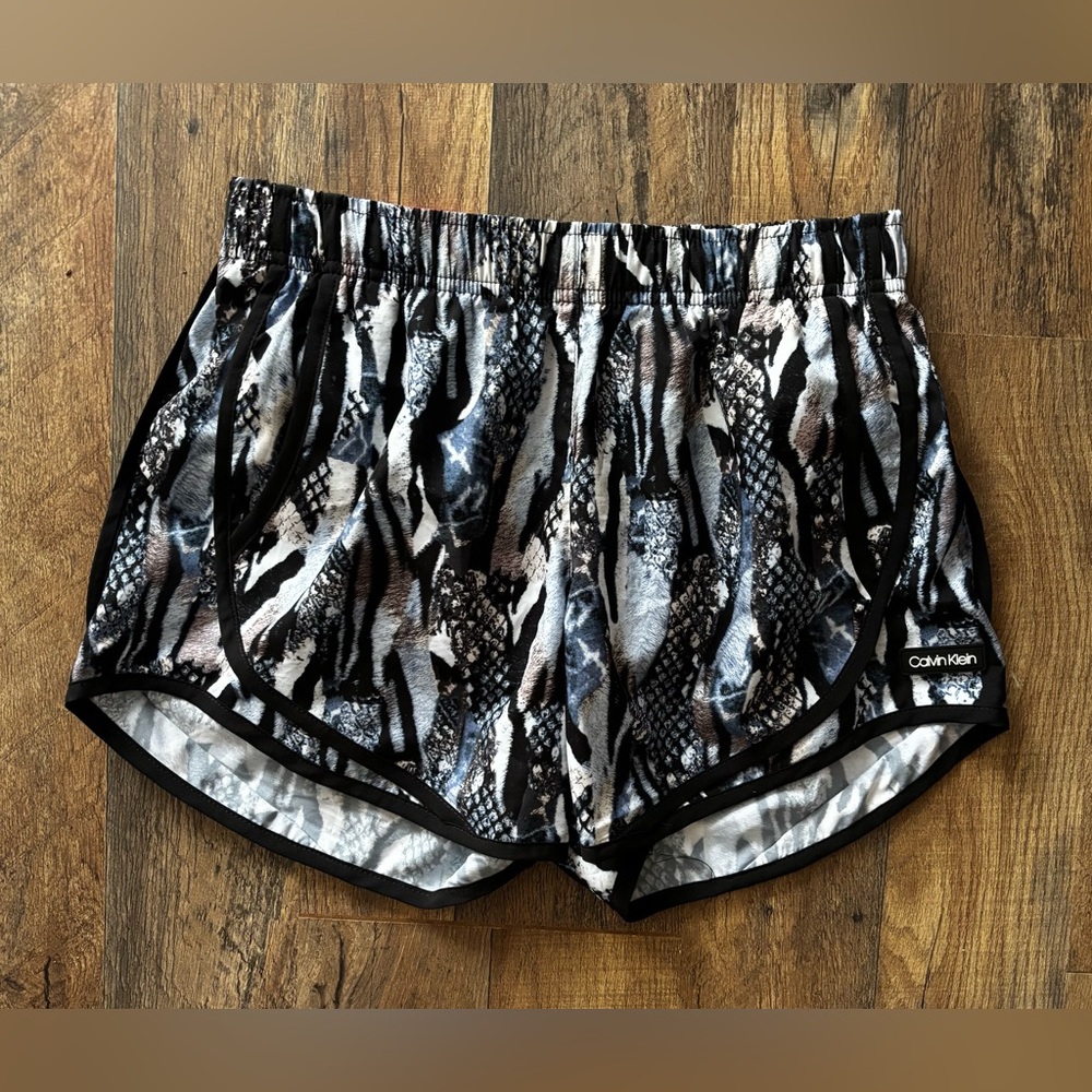 Calvin Klein Black Animal Print Gym Running Athletic Shorts new size XS